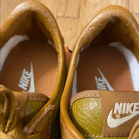 Nike sneakers - Picture 5 of 6